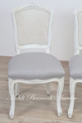 SE09 SL Parisian Chair White Lacquered Padded Seat And Backrest Vienna 04